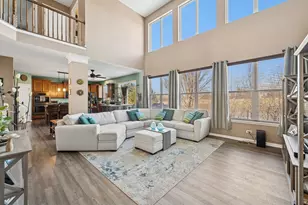 3 Birchwood Ct, Lake in the Hills, IL 60156 - Photo 9