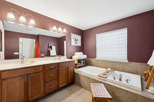 3 Birchwood Ct, Lake in the Hills, IL 60156 - Photo 13