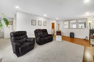 101 N Lincoln Ln, Arlington Heights, IL 60004 - Photo 9