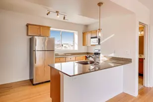 4017 N Troy St, Chicago, IL 60618 - Photo 7