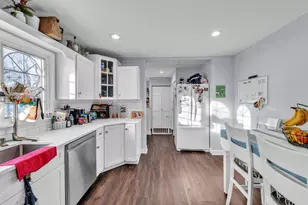 8014 Mobile Ave, Burbank, IL 60459 - Photo 9