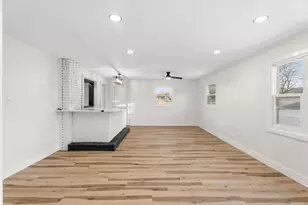 409 Winnemac St, Park Forest, IL 60466 - Photo 11