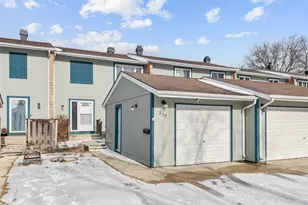 237 Pinewood Ln, Bloomingdale, IL 60108 - Photo 25