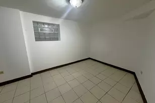 5731 S Campbell Ave, Chicago, IL 60629 - Photo 3