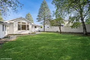 119 E Ellis Ave, Libertyville, IL 60048 - Photo 27