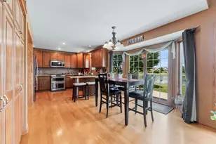 311 Alden Dr, Sycamore, IL 60178 - Photo 19