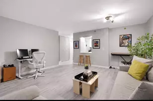 401 E Ontario St, Chicago, IL 60611 - Photo 11