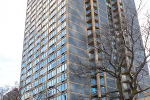 5320 N Sheridan Rd, Chicago, IL 60640 - Photo 1