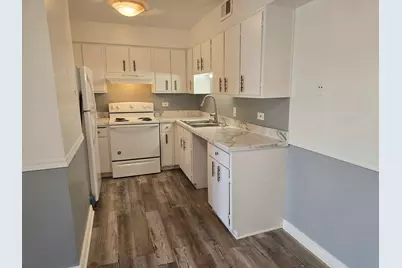 17701 Park Boulevard #304, Lansing, IL 60438 - Photo 5