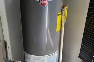 935 E 75th St, Chicago, IL 60619 - Photo 17