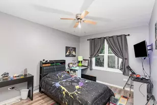 6032 S Lake Shore Dr, Cary, IL 60013 - Photo 17