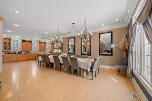 28W280 Oak Creek Ct, West Chicago, IL 60185 - Photo 5