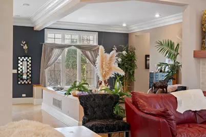 28W280 Oak Creek Court, West Chicago, IL 60185 - Photo 9