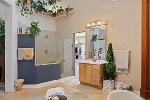 28W280 Oak Creek Ct, West Chicago, IL 60185 - Photo 27