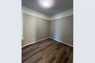 7144 S Saint Lawrence Avenue, Chicago, IL 60619 - Photo 17