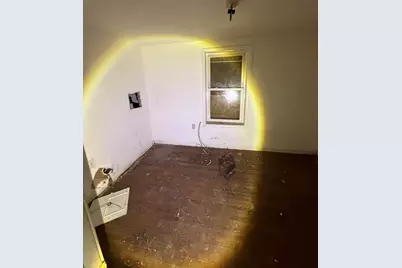 8417 S Escanaba Avenue, Chicago, IL 60617 - Photo 11