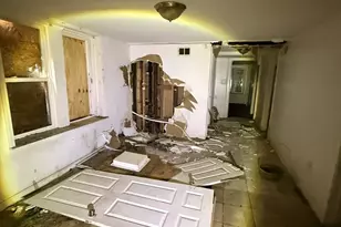 8417 S Escanaba Ave, Chicago, IL 60617 - Photo 23