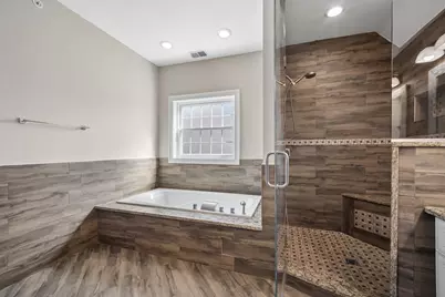 940 Freeman Road, Hoffman Estates, IL 60192 - Photo 21