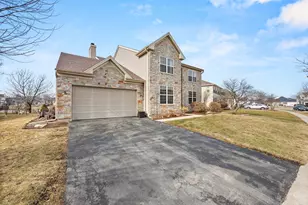 1839 Brower Pl, Sycamore, IL 60178 - Photo 3
