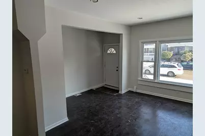 11316 S Indiana Avenue, Chicago, IL 60628 - Photo 5