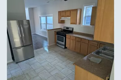 11316 S Indiana Avenue, Chicago, IL 60628 - Photo 9