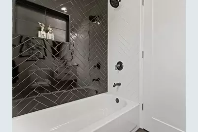 8746 S Wood Street, Chicago, IL 60620 - Photo 15