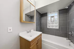 18335 Sherman St, Lansing, IL 60438 - Photo 9