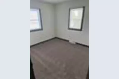 1001 39th Avenue, Rockford, IL 61109 - Photo 9