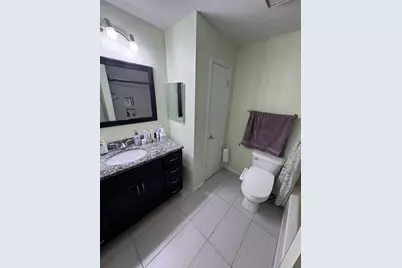 [Address not provided], Buffalo Grove, IL 60089 - Photo 13