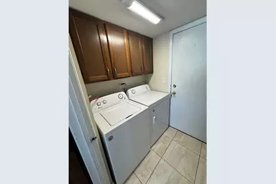 [Address not provided], Buffalo Grove, IL 60089 - Photo 7