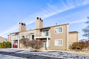 42 N Park Ave, Lombard, IL 60148 - Photo 1