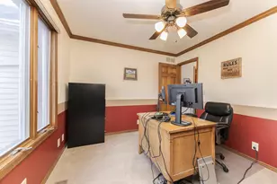 2813 Stonehurst Dr, Bloomington, IL 61704 - Photo 27