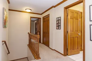 2813 Stonehurst Dr, Bloomington, IL 61704 - Photo 41