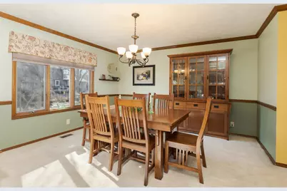 2813 Stonehurst Drive, Bloomington, IL 61704 - Photo 11