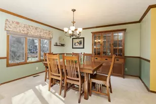 2813 Stonehurst Dr, Bloomington, IL 61704 - Photo 11