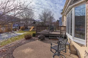 2813 Stonehurst Dr, Bloomington, IL 61704 - Photo 55