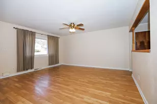 8021 Pine Ave, Downs, IL 61736 - Photo 3