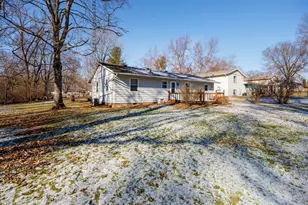 8021 Pine Ave, Downs, IL 61736 - Photo 29