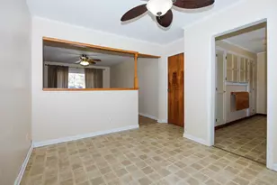 8021 Pine Ave, Downs, IL 61736 - Photo 9