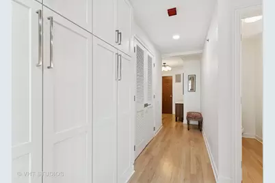 21 E Huron Street #1806, Chicago, IL 60611 - Photo 9