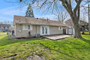 [Address not provided], Streamwood, IL 60107 - Photo 5