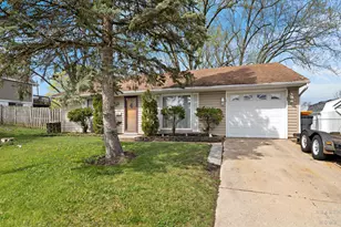 [Address not provided], Streamwood, IL 60107 - Photo 3