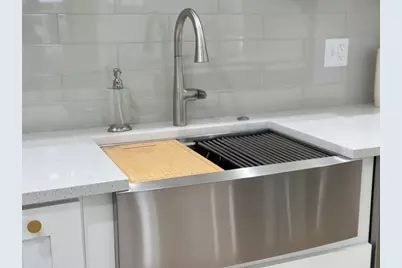 8949 S Utica Avenue, Evergreen Park, IL 60805 - Photo 11