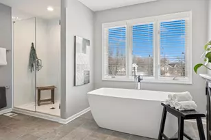 717 Clarendon Ln, Aurora, IL 60504 - Photo 21