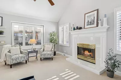 717 Clarendon Lane, Aurora, IL 60504 - Photo 17