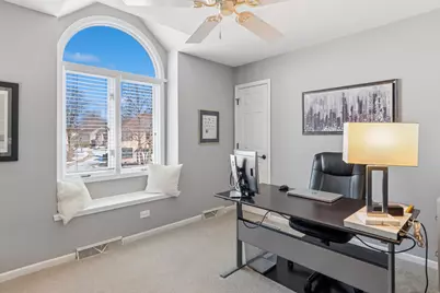 717 Clarendon Lane, Aurora, IL 60504 - Photo 25