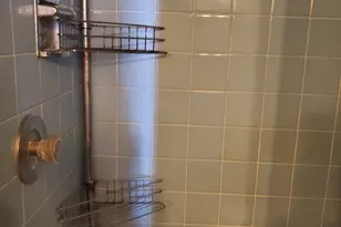 9242 Gross Point Rd, Skokie, IL 60077 - Photo 9