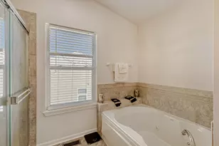 34182 N Wineberry Ln, Round Lake, IL 60073 - Photo 21