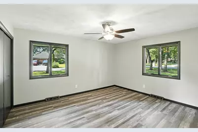 2711 Edgewood Drive, Dyer, IN 46311 - Photo 33
