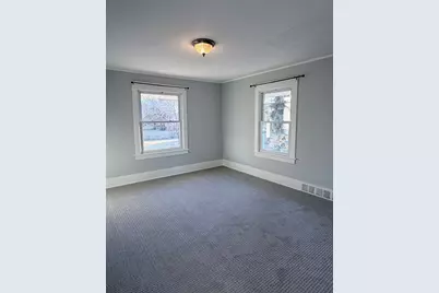 349 W Illinois Avenue, Aurora, IL 60506 - Photo 7